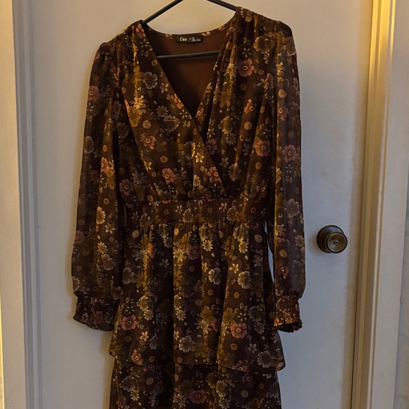 Dex Dresses & Skirts - Dex Brown Floral Long Sleeve Dress